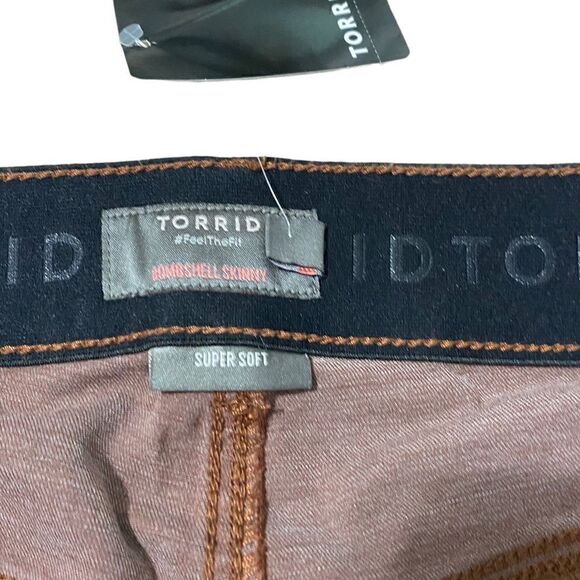 Torrid Bombshell Skinny Premium Stretch High-Rise Jean Tan Size 28T NEW - Picture 6 of 7